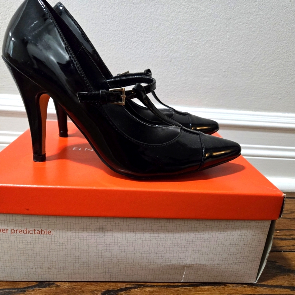 Jessica HEELS size 7